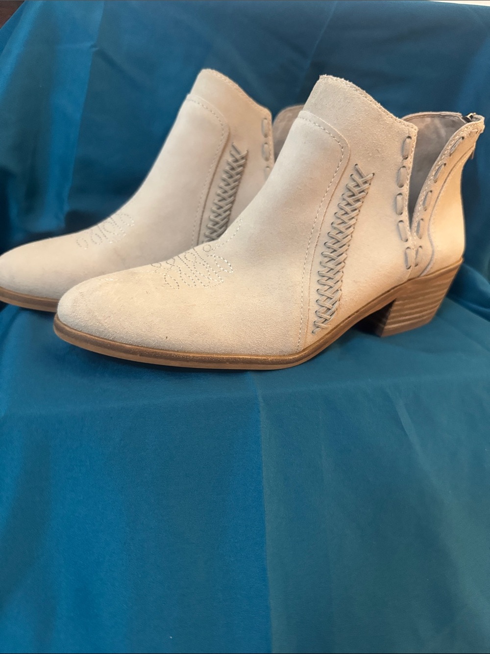 Vince Camuto Phortiena Suede Cutout Booties Beige